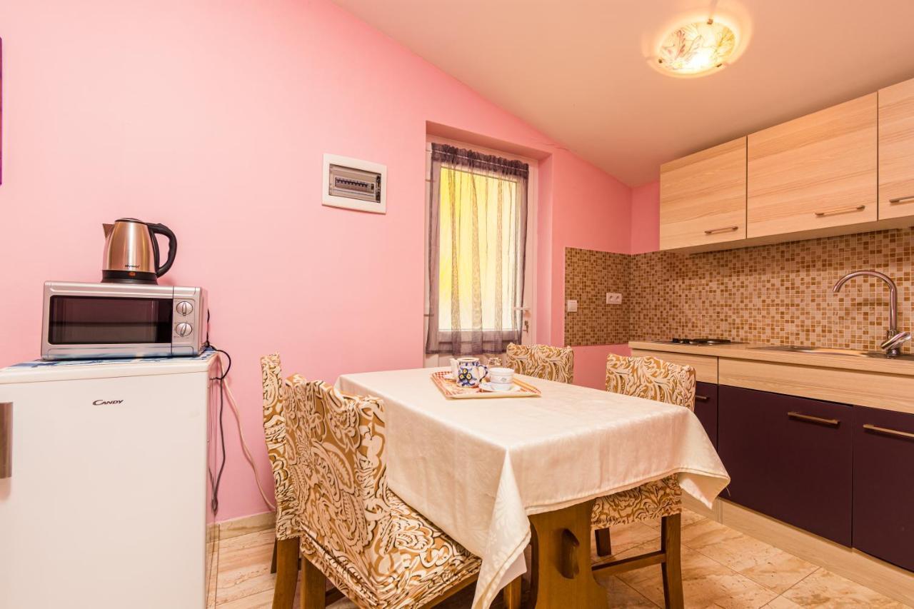 Lovely House Rovinj Exterior photo